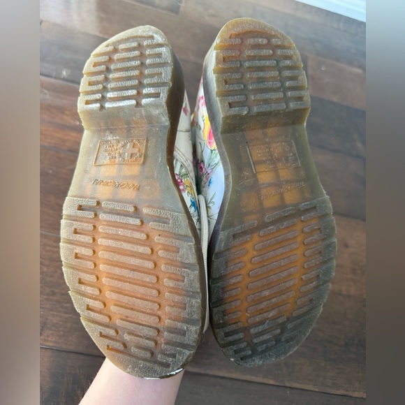 Rare Doc Martens leather floral garden boots size 5 W - Picture 3 of 8